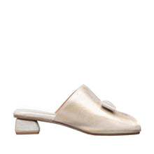 Womens Metallic Leather Bow Mules Low Block Heel Chic Comfort - Natural - Thumbnail 8 | B02 Leigh