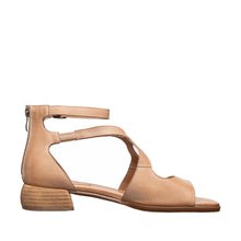 Load image into Gallery viewer, Make Up