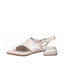 Womens Metallic Leather Toe Ring Sandals Low Heel Comfort - Natural - Thumbnail 2 | B23 Layla