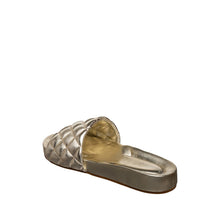 Load image into Gallery viewer, Champagne