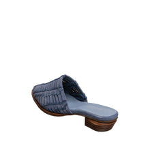 Load image into Gallery viewer, Chambray