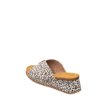 Womens Leopard Print Wedge Slide Sandals Comfort Style - Taupe - Thumbnail 5 | B81 Kaitlin Flex