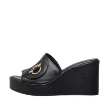 Womens Platform Wedge Slide Sandals Toggle Detail Comfort Chic - Black - Thumbnail 8 | I45 Jupiter