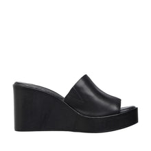 Womens Platform Wedge Slide Sandals Toggle Detail Comfort Chic - Black - Thumbnail 3 | I45 Jupiter