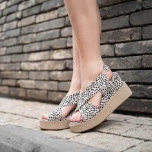 Womens Metallic Crossover Platform Sandals Slingback Comfort Style - Bronze - Thumbnail 6 | I83 Cait