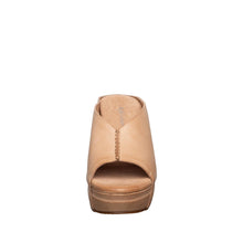 Peep Toe Platform Mules – Chic, Comfortable & Versatile - Make up - Thumbnail 4 | K23 Kaitlin