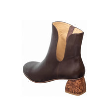 Load image into Gallery viewer, Chocolate