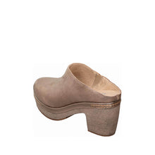 Load image into Gallery viewer, Light Gold