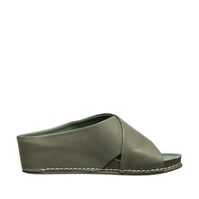 Load image into Gallery viewer, Olive