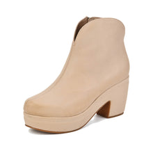 Black Platform Booties Hand-Brushed Leather - Make up - Thumbnail 8 | U08 Josie