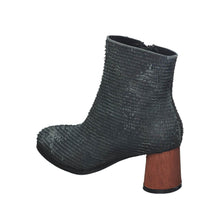 Load image into Gallery viewer, Black