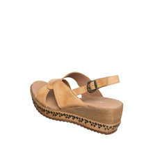 Load image into Gallery viewer, Make Up