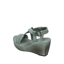 Load image into Gallery viewer, River