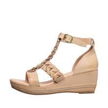 Load image into Gallery viewer, Make Up