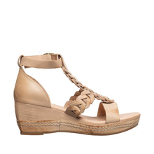 Load image into Gallery viewer, Make Up