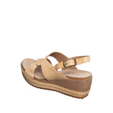 Load image into Gallery viewer, Make Up