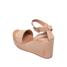 Load image into Gallery viewer, Make up