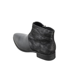 Load image into Gallery viewer, Black