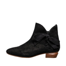 L34 Linden Comfortable Fall Boots Details - Black L34 Linden Women's Comfy Leather Winter Booties - Thumbnail 9 | L34 Linden Women's Comfy Leather Winter Booties