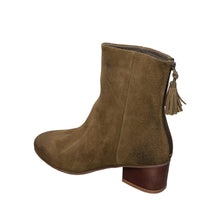 Load image into Gallery viewer, Olive