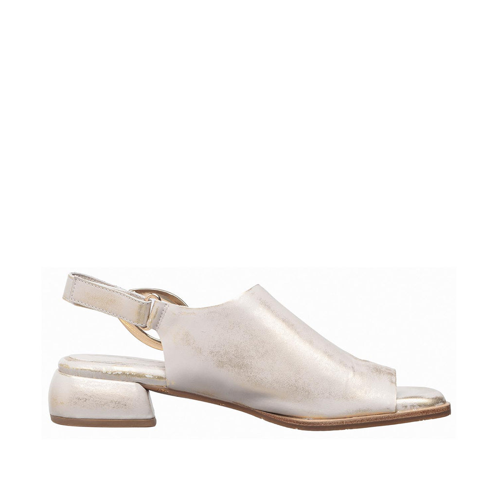 Womens Metallic Leather Toe Ring Sandals Low Heel Comfort - Natural - View 3 | B23 Layla