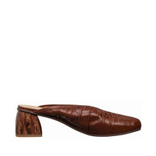 Load image into Gallery viewer, Cognac
