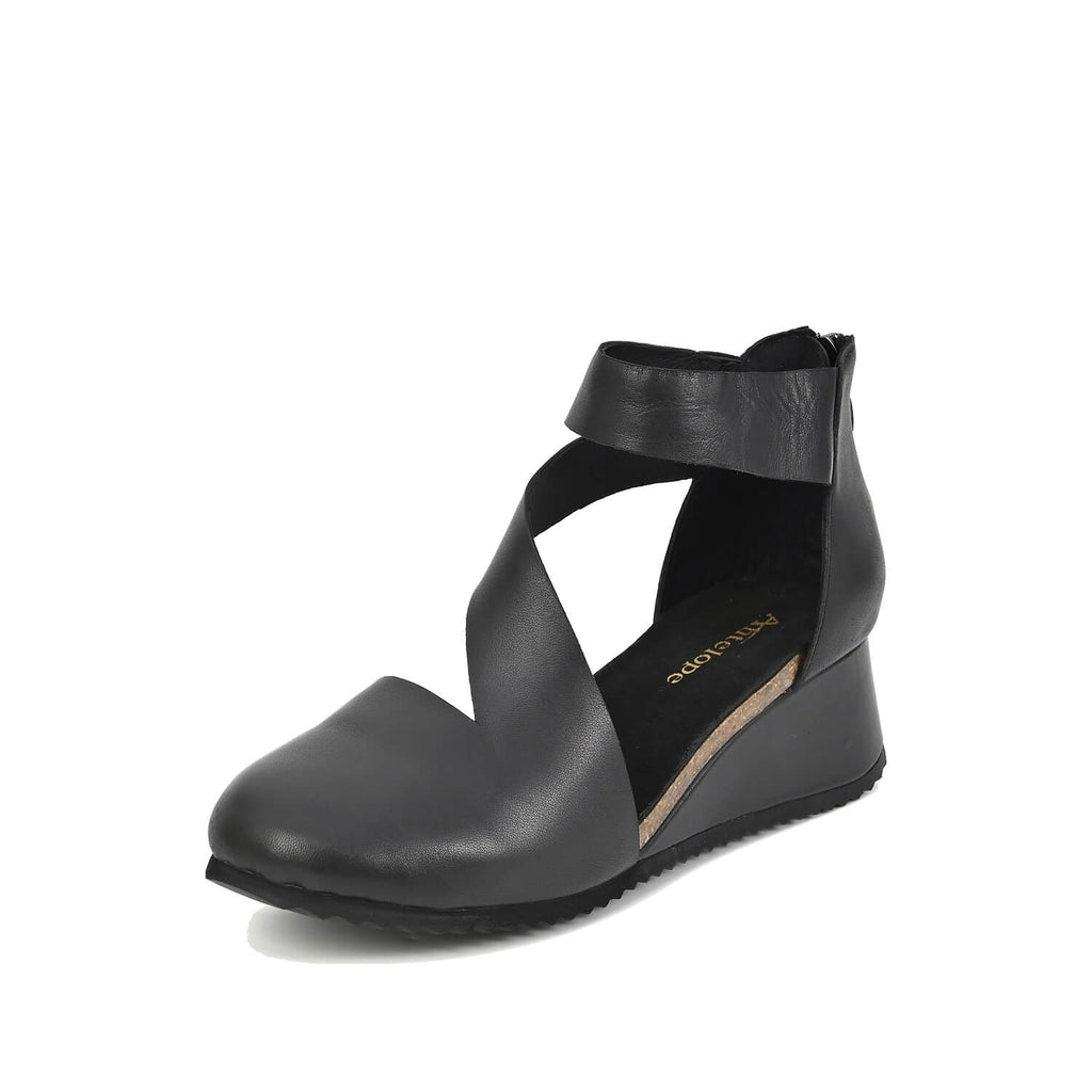 Cut Out Booties Crossover Straps Low Wedge - Black - View 5 | M81 Ravi Flex