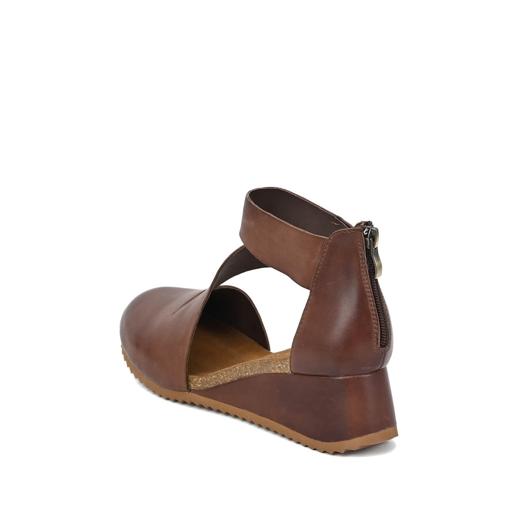 Cut Out Booties Crossover Straps Low Wedge - Coffee - View 12 | M81 Ravi Flex