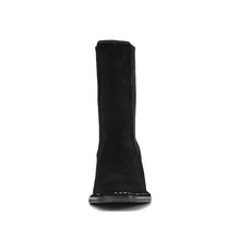 Suede Chelsea Boots Elastic Panel Pointed Toe - Black - Thumbnail 4 | O65 Jane
