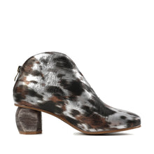 Metallic Ankle Booties Layered Artisan Finish - Light Gold - Thumbnail 8 | P23 Gretchen
