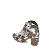 Metallic Ankle Booties Layered Artisan Finish - Light Gold - Thumbnail 10 | P23 Gretchen
