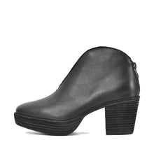 High Heel Ankle Booties Hand-Brushed Leather - Black - Thumbnail 9 | Q50 Easten
