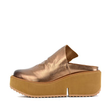 Chunky Platform Mules Metallic Bronze Leather - Bronze - Thumbnail 2 | Q81 Piper
