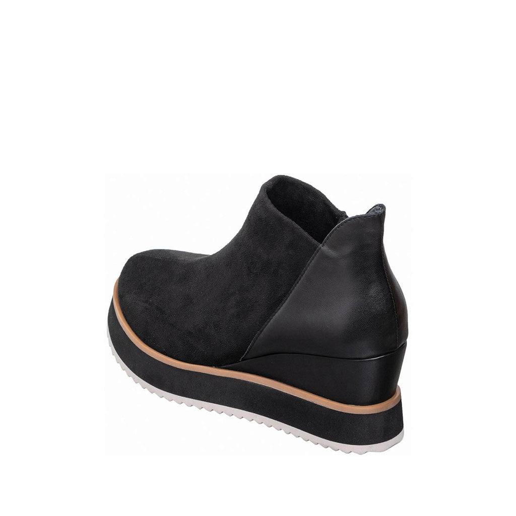 Antelope Women's Imani 39 Black Leather Mules Antelope Women's Imani 39 Black Leather Mules