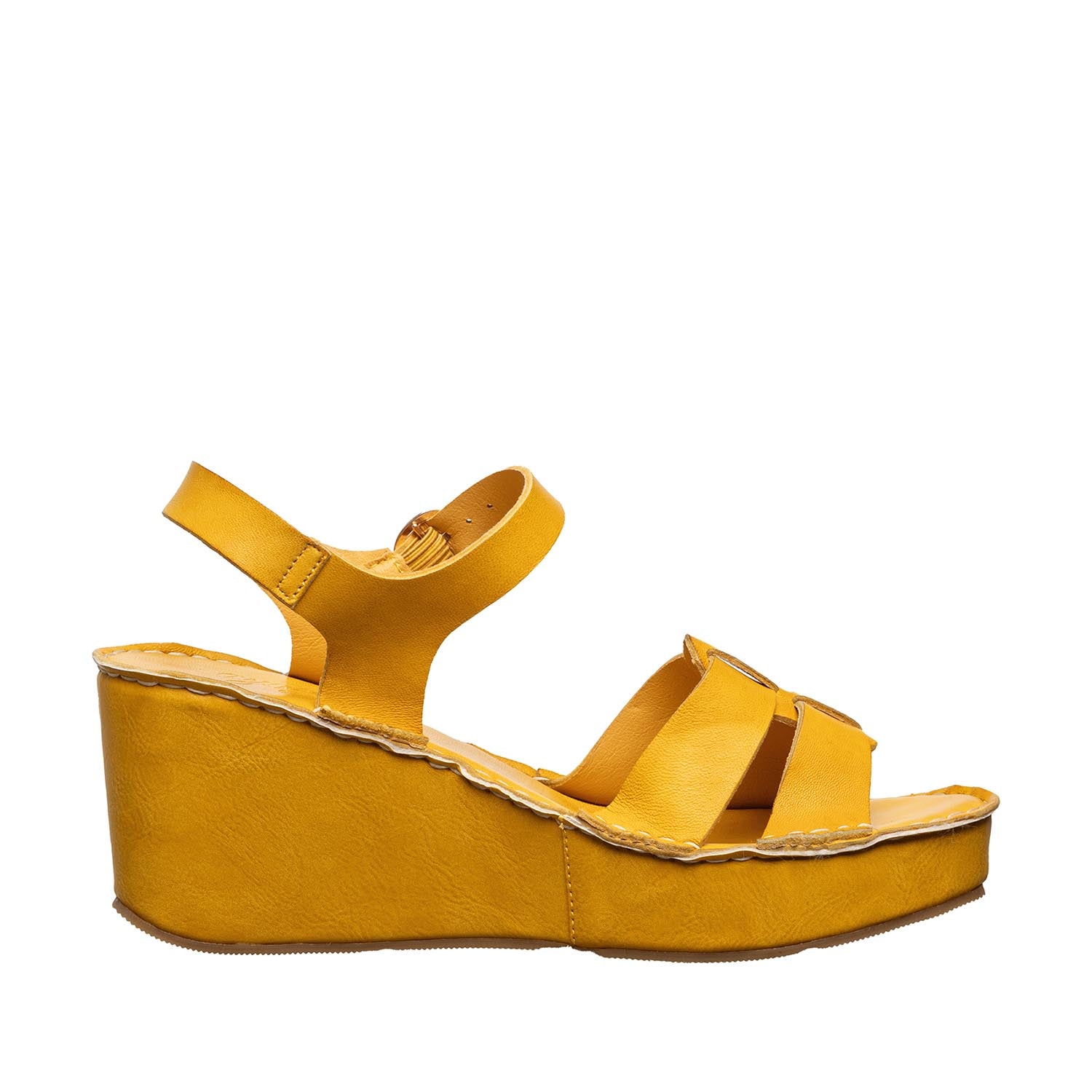 Strappy Platform Sandals – Stylish & Comfortable for Any Occasion