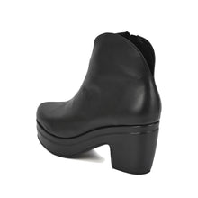 Black Platform Booties Hand-Brushed Leather - Black - Thumbnail 5 | U08 Josie

