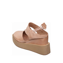 Load image into Gallery viewer, Make Up
