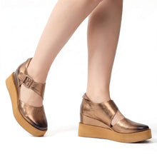Metallic Platform Clogs Bronze Buckle Strap - Make up - Thumbnail 14 | U66 Teagan
