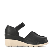 Black Clogs with Ankle Strap Platform Sole - Black - Thumbnail 3 | X71 Mode
