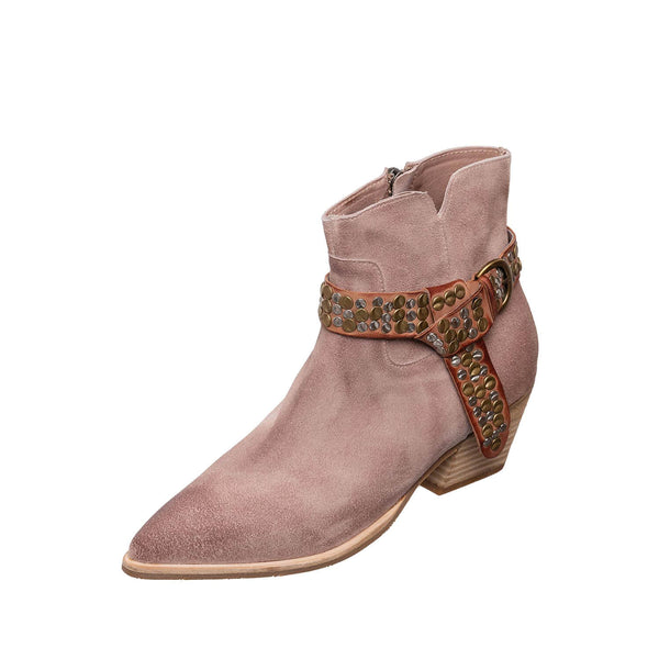 O28 Opel suede boot, product photo