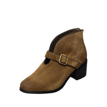 Cargar imagen en el visor de la galería, X52 Chelly Women&#39;s Taupe Suede Heeled Boots in Olive
